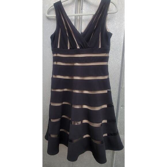 Scarlett Black & Nude Fit & Flare Sleeveless Mini Dress Size 6 - Picture 1 of 7